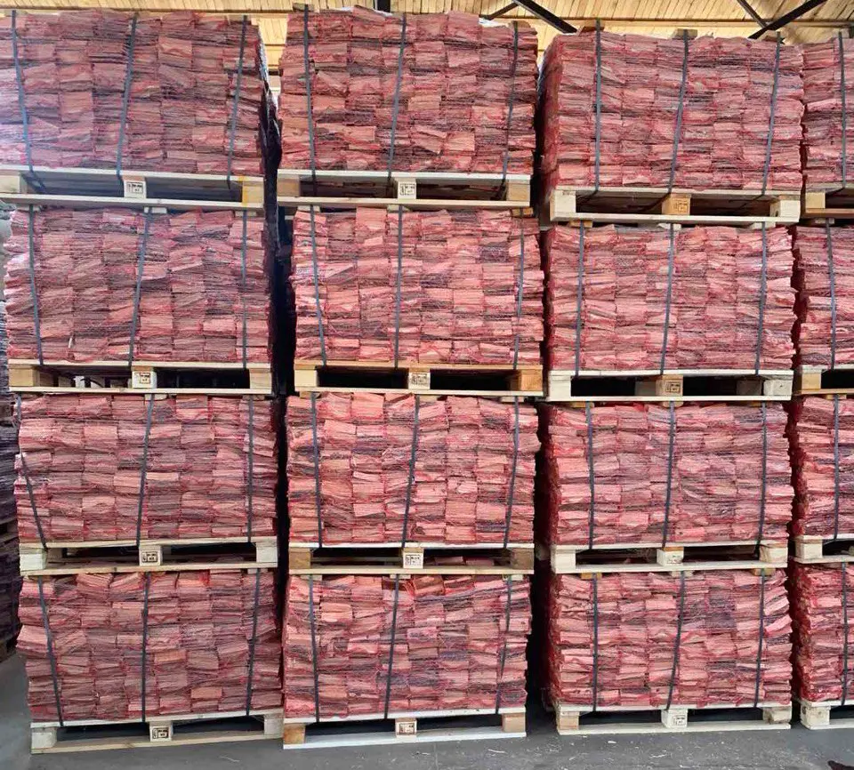 Дрова колотые и лучина